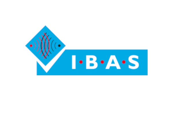 biały napis IBAS na niebieskim tle i podpis poniżej Independent Betting Adjudication Service