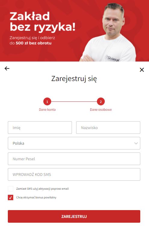 Formularz rejestracji Fuksiarz.pl z pustymi polami imię, nazwisko, Polska, Numer Pesel, Kod SMS, opcją Zamiast SMS użyj aktywacji poprzez email oraz zgoda na bonus powitalny zakończone przyciskiem Zarejestruj.